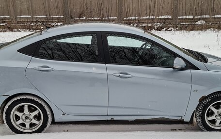 Hyundai Solaris II рестайлинг, 2013 год, 620 000 рублей, 8 фотография