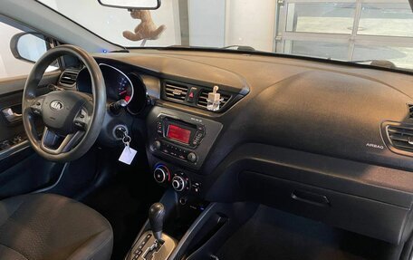 KIA Rio III рестайлинг, 2013 год, 911 000 рублей, 4 фотография