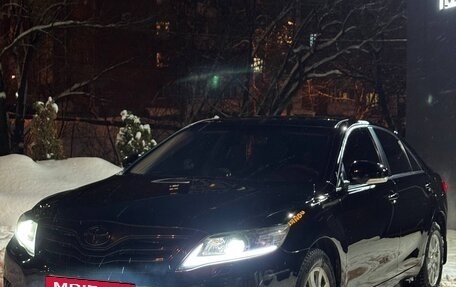 Toyota Camry, 2011 год, 1 400 000 рублей, 2 фотография