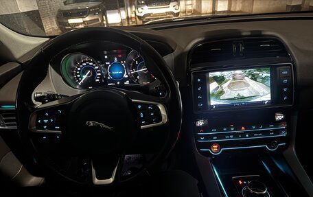 Jaguar F-Pace, 2018 год, 2 980 000 рублей, 7 фотография