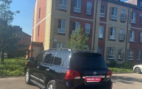 Toyota Land Cruiser 200, 2014 год, 3 700 000 рублей, 7 фотография