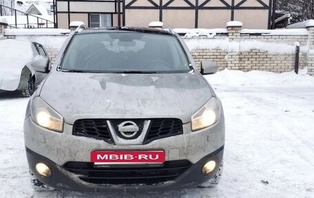 Nissan Qashqai, 2010 год, 830 000 рублей, 3 фотография