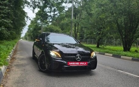 Mercedes-Benz E-Класс, 2016 год, 2 600 000 рублей, 4 фотография