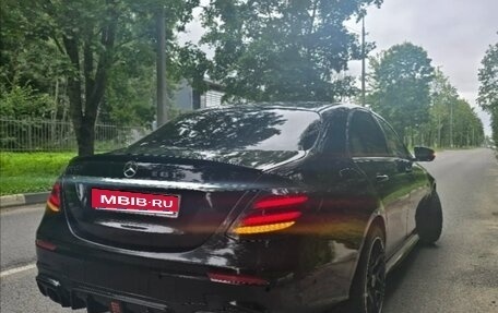 Mercedes-Benz E-Класс, 2016 год, 2 600 000 рублей, 8 фотография