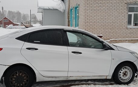 Hyundai Solaris II рестайлинг, 2011 год, 450 000 рублей, 6 фотография