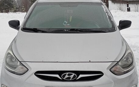 Hyundai Solaris II рестайлинг, 2011 год, 450 000 рублей, 9 фотография