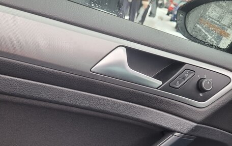 Volkswagen Golf VII, 2018 год, 1 550 000 рублей, 9 фотография