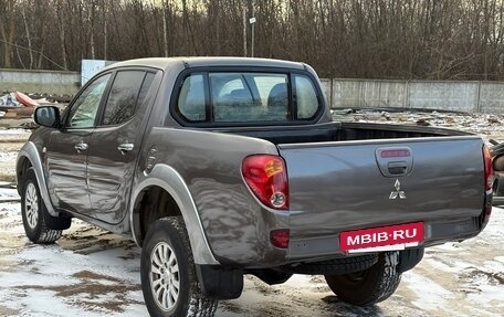 Mitsubishi L200 IV рестайлинг, 2013 год, 1 350 000 рублей, 7 фотография
