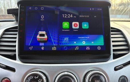 Mitsubishi L200 IV рестайлинг, 2013 год, 1 350 000 рублей, 10 фотография