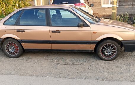 Volkswagen Passat B3, 1988 год, 100 000 рублей, 3 фотография