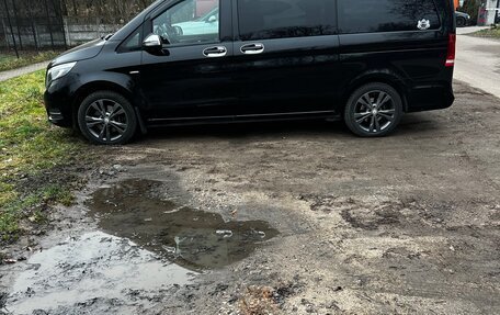 Mercedes-Benz V-Класс, 2017 год, 4 500 000 рублей, 10 фотография