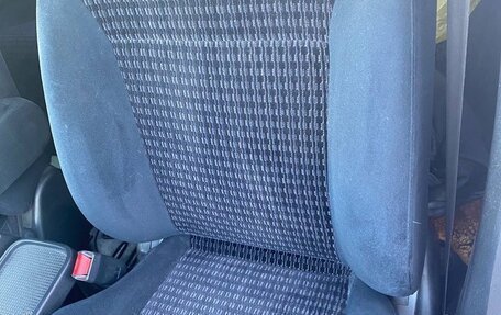 Honda Stream I рестайлинг, 2002 год, 450 000 рублей, 5 фотография