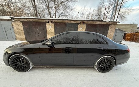 Mercedes-Benz E-Класс, 2020 год, 3 500 000 рублей, 8 фотография