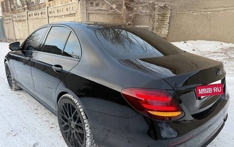Mercedes-Benz E-Класс, 2020 год, 3 500 000 рублей, 6 фотография