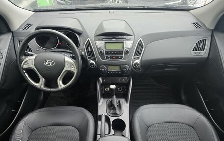 Hyundai ix35 I рестайлинг, 2012 год, 1 100 000 рублей, 9 фотография