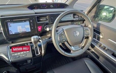 Honda Stepwgn IV, 2015 год, 2 050 000 рублей, 10 фотография