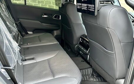 Toyota Land Cruiser, 2023 год, 12 800 000 рублей, 8 фотография