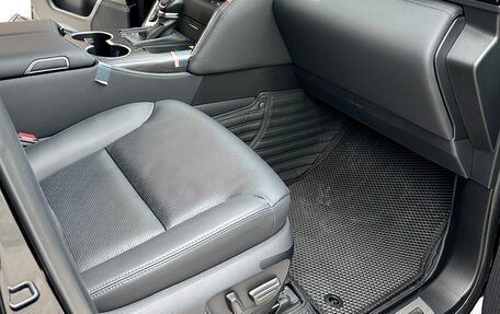 Toyota Land Cruiser, 2023 год, 12 800 000 рублей, 6 фотография
