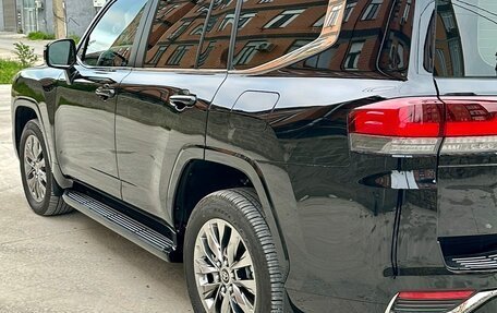 Toyota Land Cruiser, 2023 год, 12 800 000 рублей, 4 фотография