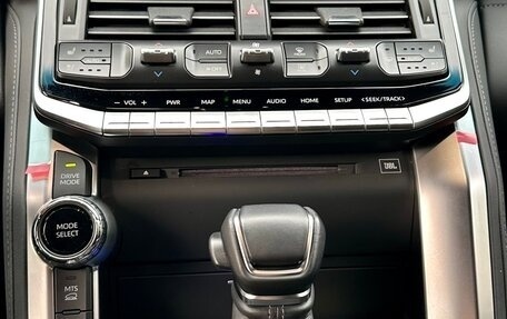 Toyota Land Cruiser, 2023 год, 12 800 000 рублей, 15 фотография