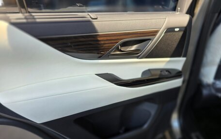 Lexus LX, 2025 год, 21 000 012 рублей, 13 фотография