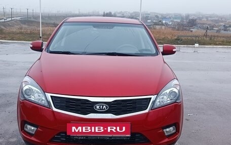 KIA cee'd I рестайлинг, 2010 год, 850 000 рублей, 3 фотография