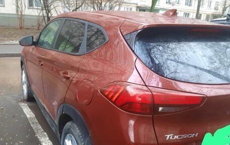 Hyundai Tucson III, 2019 год, 1 750 000 рублей, 2 фотография