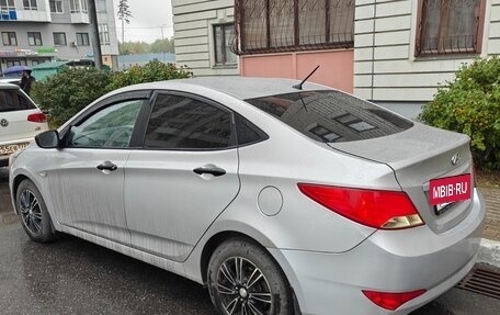 Hyundai Solaris II рестайлинг, 2015 год, 760 000 рублей, 3 фотография