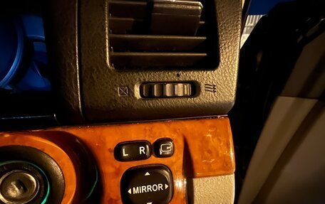 Toyota Mark II IX (X110), 2004 год, 700 000 рублей, 17 фотография