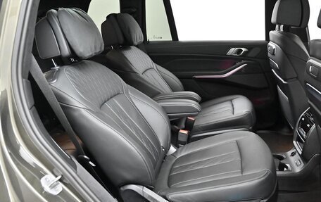 BMW X7, 2025 год, 13 300 013 рублей, 18 фотография