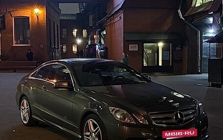 Mercedes-Benz E-Класс, 2010 год, 1 350 000 рублей, 4 фотография