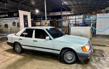 Mercedes-Benz W124, 1989 год, 410 000 рублей, 3 фотография