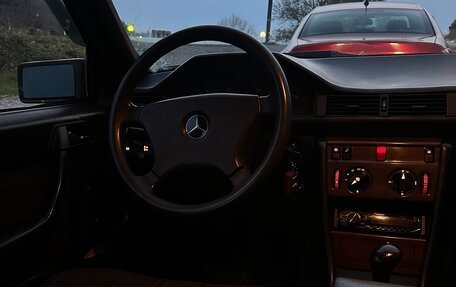 Mercedes-Benz W124, 1989 год, 410 000 рублей, 11 фотография