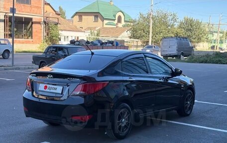 Hyundai Solaris II рестайлинг, 2015 год, 800 000 рублей, 3 фотография