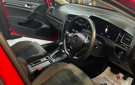 Volkswagen Golf VII, 2017 год, 1 600 000 рублей, 21 фотография