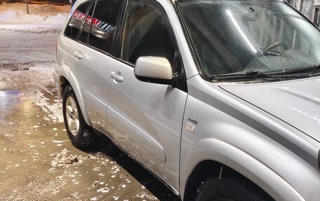 Toyota RAV4, 2004 год, 640 000 рублей, 2 фотография