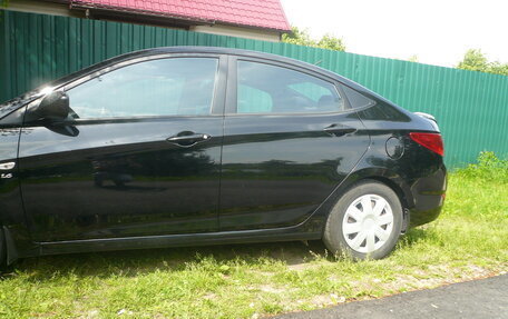 Hyundai Solaris II рестайлинг, 2013 год, 520 000 рублей, 4 фотография