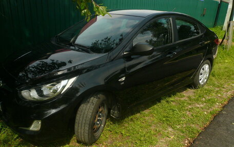 Hyundai Solaris II рестайлинг, 2013 год, 520 000 рублей, 12 фотография