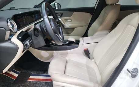 Mercedes-Benz A-Класс, 2023 год, 2 390 013 рублей, 9 фотография