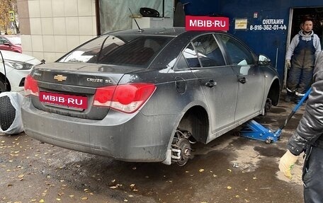 Chevrolet Cruze II, 2010 год, 650 000 рублей, 6 фотография