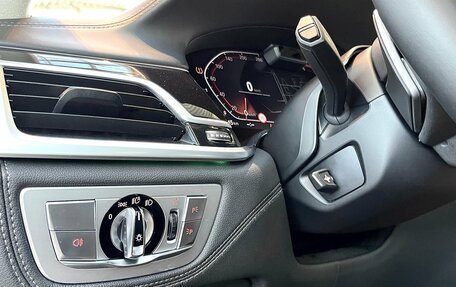 BMW 7 серия, 2019 год, 6 325 000 рублей, 18 фотография