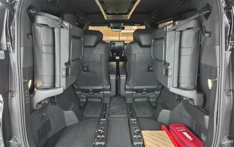 Toyota Alphard, 2025 год, 10 790 099 рублей, 16 фотография