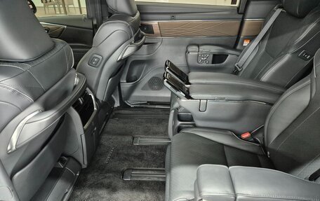 Toyota Alphard, 2025 год, 10 790 099 рублей, 15 фотография