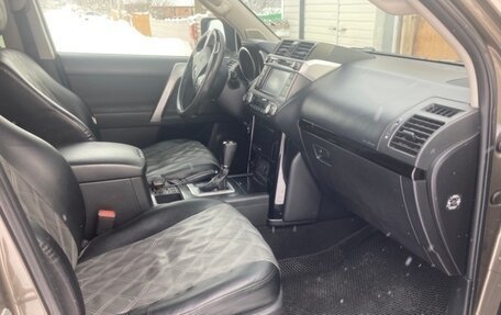 Toyota Land Cruiser Prado 150 рестайлинг 2, 2014 год, 2 850 000 рублей, 13 фотография