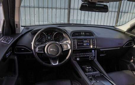 Jaguar F-Pace, 2018 год, 2 599 000 рублей, 6 фотография