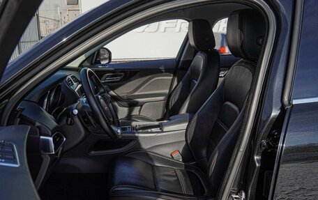 Jaguar F-Pace, 2018 год, 2 599 000 рублей, 10 фотография