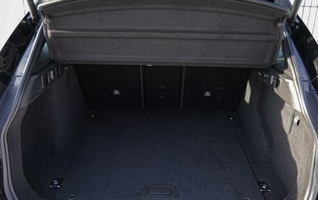 Jaguar F-Pace, 2018 год, 2 599 000 рублей, 23 фотография