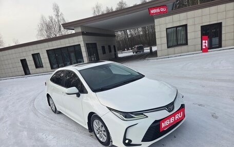 Toyota Corolla, 2021 год, 1 900 000 рублей, 10 фотография