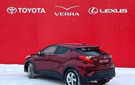 Toyota C-HR I рестайлинг, 2018 год, 2 080 000 рублей, 3 фотография