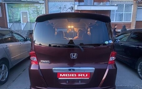 Honda Freed I, 2010 год, 1 250 000 рублей, 7 фотография